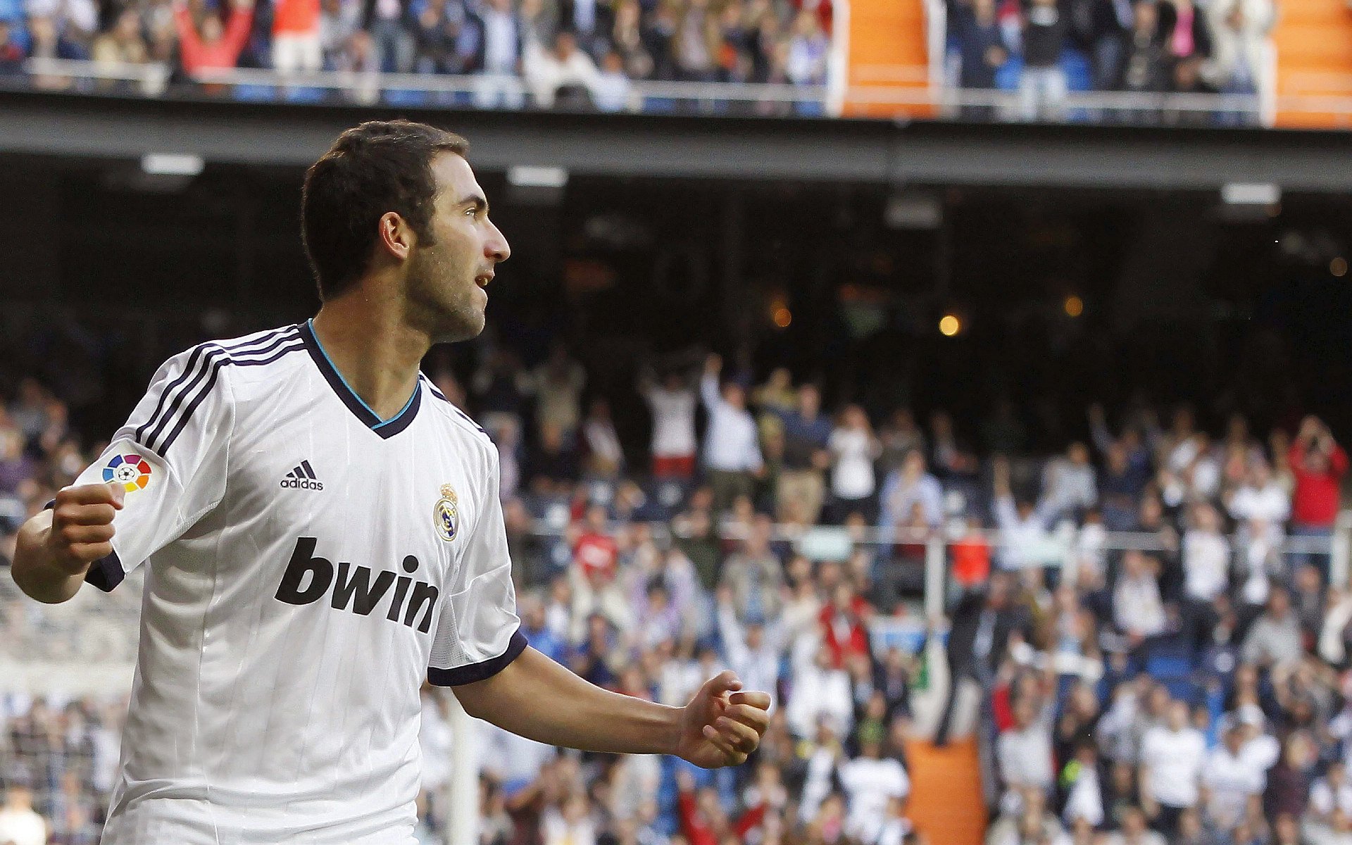 卢森堡男篮在欧洲预赛中奋勇向前，追逐奥运梦想